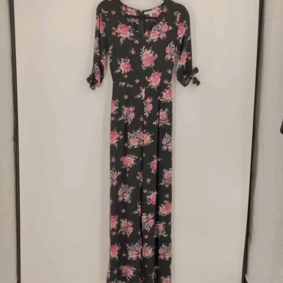 NWOT VELVET TORCH Cropped Jumpsuit - Picture 1 of 8